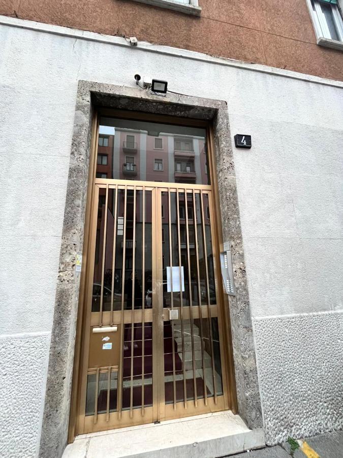 Kibilu - Via Braga - Stazione Centrale Milan Extérieur photo